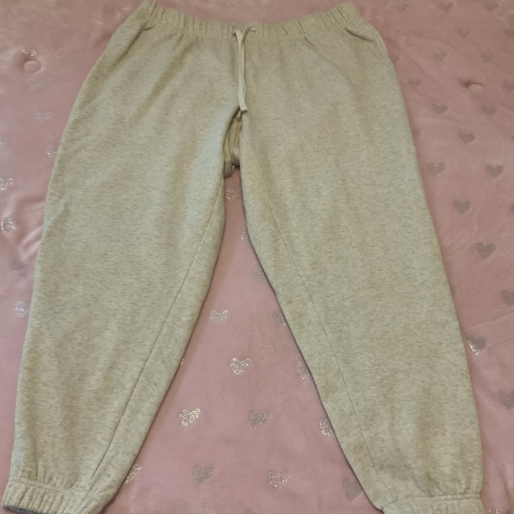 Cream XL sweatpants